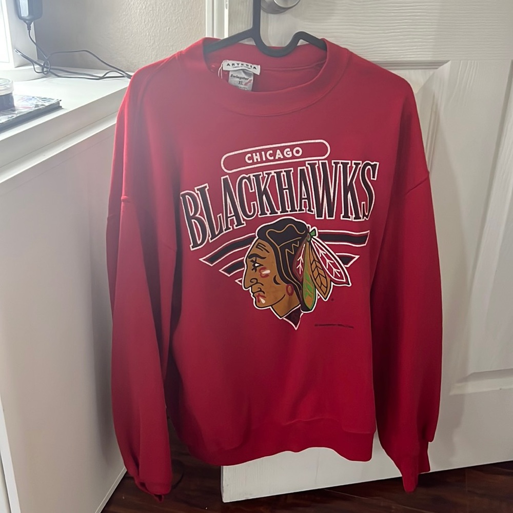 Vintage red blackhawks oversized crew neck